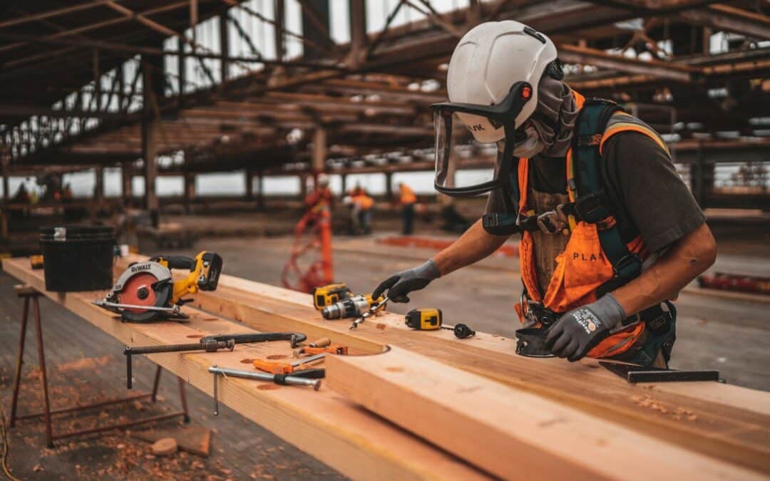 What Is A Contractor? A Guide For Commercial Construction Clients